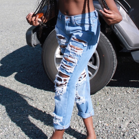 Distressed Boyfriend Jeans - Medium Wash - Picture 2 of 3